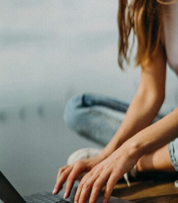 How to Build a Virtual Assistant Website